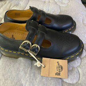 Dr. Marten’s 8065 SMOOTH LEATHER MARY JANE SHOES